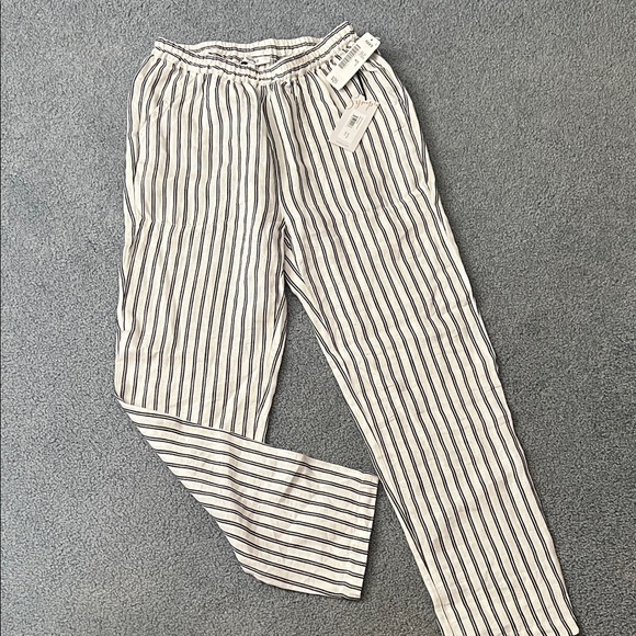 NWT - Sympli Black and White Striped linen like pants. Super cute and stylish - Picture 1 of 3